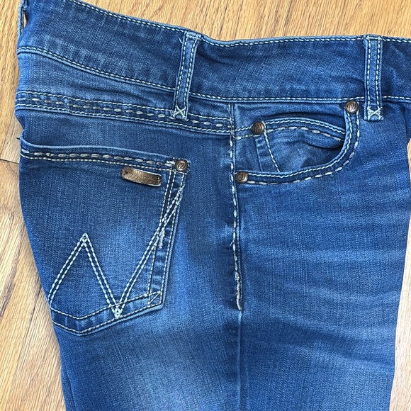 Wrangler Cowgirl Boot Cut Whiskered Stretch Blue Jeans Women’s 1/34 (W/26 L/34) - Picture 9 of 15